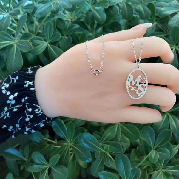 Gümüş Kalpli Sonsuzluk Halka İsimli Kolye