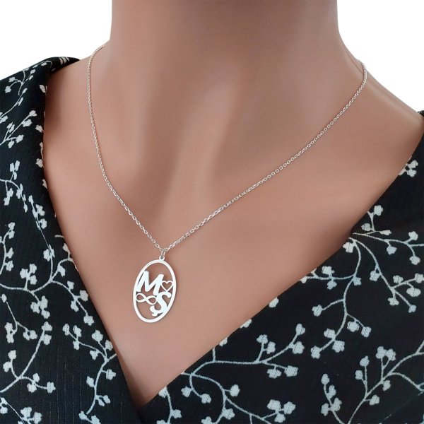 Gümüş Kalpli Sonsuzluk Halka İsimli Kolye