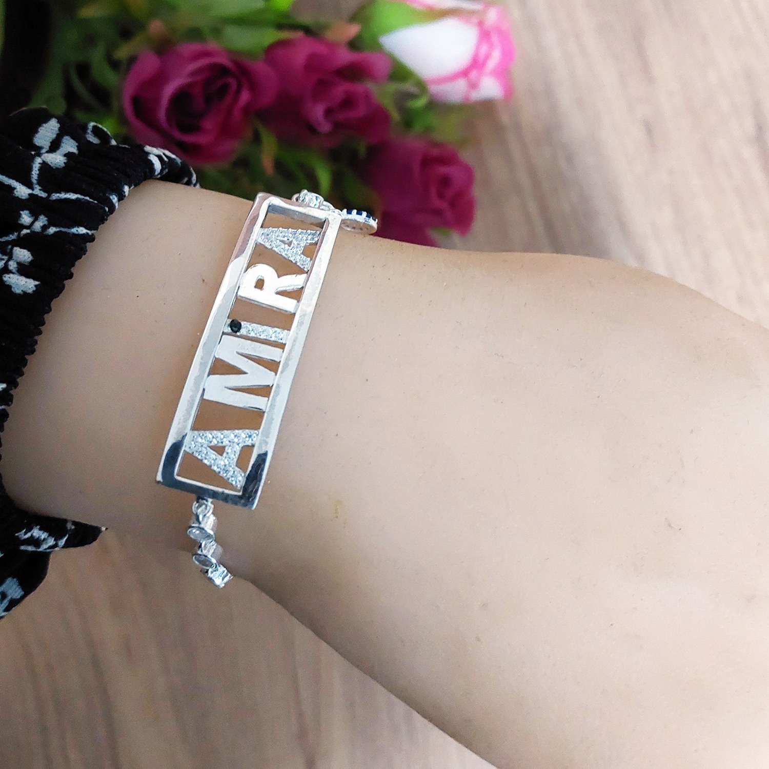 Gümüş Asansör Zincirli Taşlı İsimli Bileklik