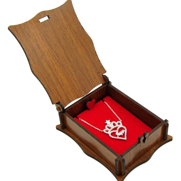 Gümüş Özel Tasarım Taşlı Kalpli İsimli Kolye