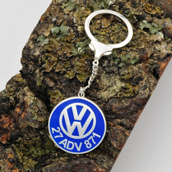 Gümüş Volkswagen Arma Tasarımlı İsimli Anahtarlık