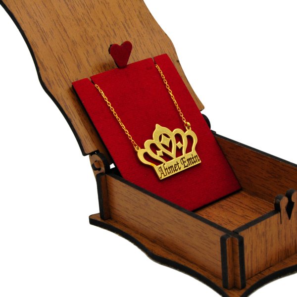 Gümüş Kalpli Taç Tasarımlı İsimli Kolye