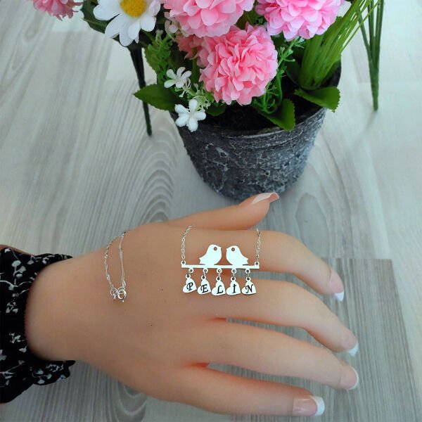 Gümüş Kuşlu İsimli Kolye