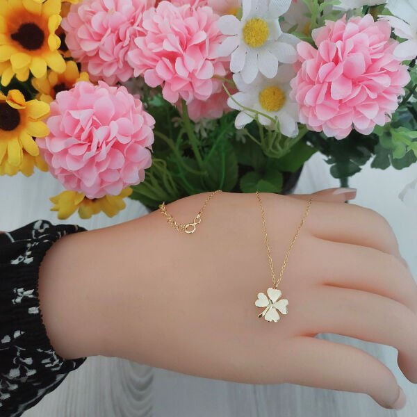 Gümüş Hayalet Yonca Kolye