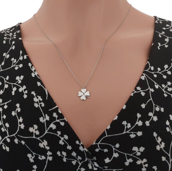 Gümüş Hayalet Yonca Kolye