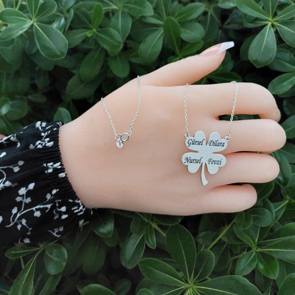 Gümüş Özel Tasarım Kalpli Yonca İsimli Kolye