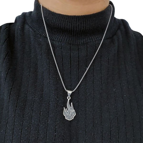 Gümüş Ateş Tasarımlı Kolye