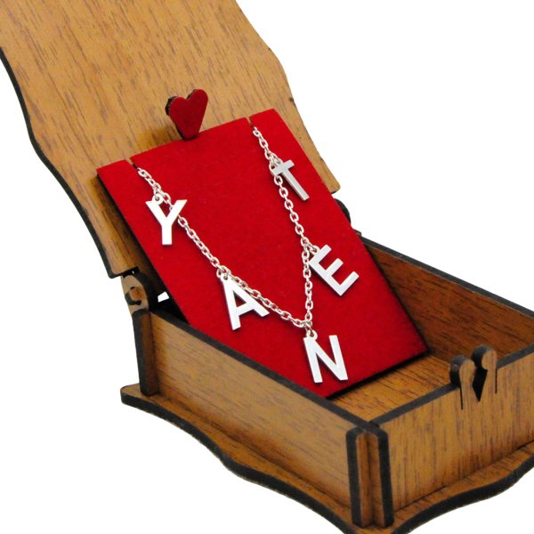 Gümüş Sade Harf Sallantılı İsimli Kolye