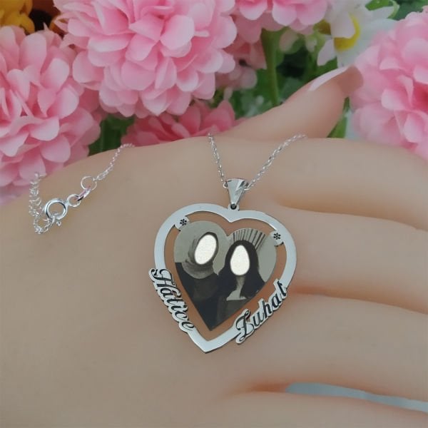 Gümüş Kalpli Lazer Tarama Resimli Kolye