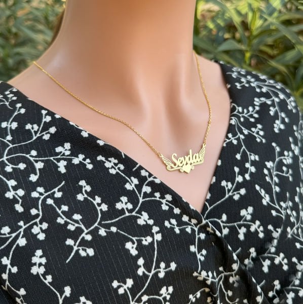 Gümüş Melek Kanatlı Kalpli İsimli Kolye