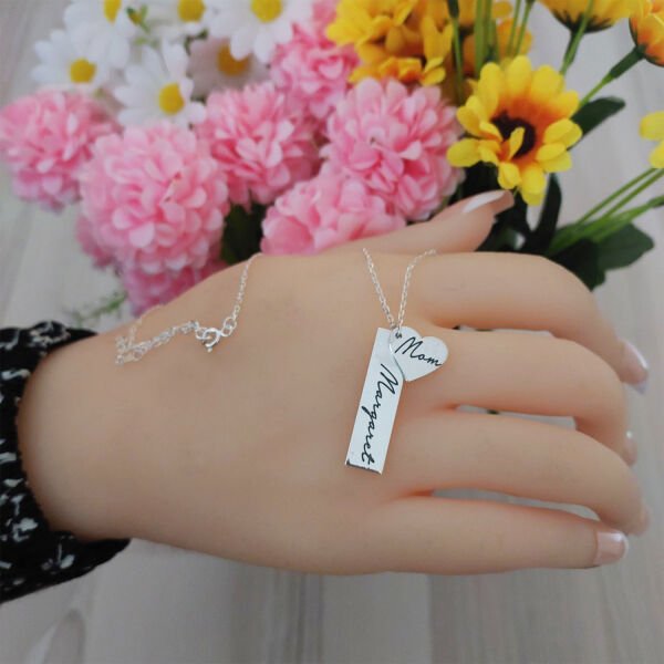 Gümüş Plaka Kalpli İsimli Kolye