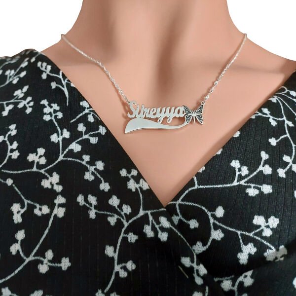 Gümüş Kelebek Figürlü İsimli Kolye