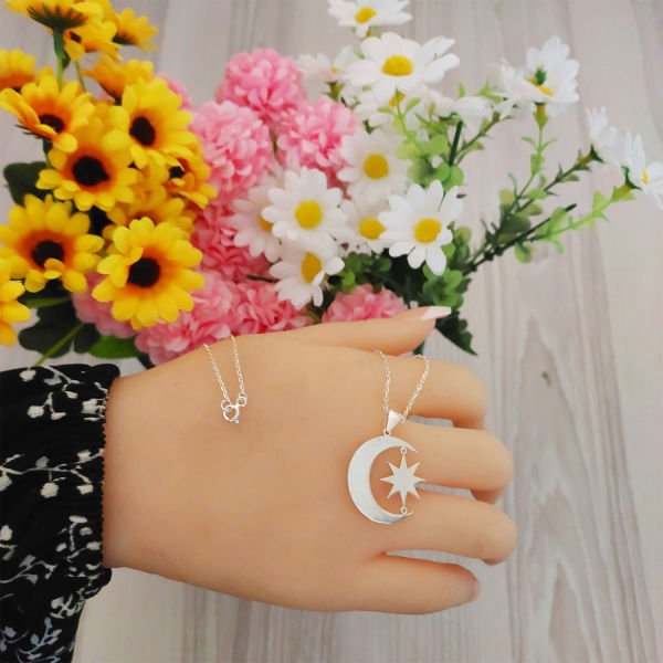 Gümüş Ay Yıldız Tasarımlı Kolye