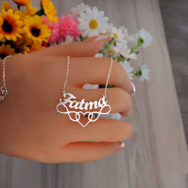 Gümüş Kalpli İsimli Kolye