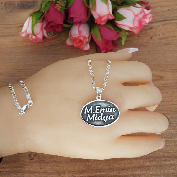 Gümüş Madalyon İsimli Erkek Kolye