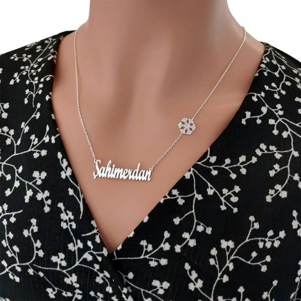 Gümüş Taşlı Kartanesi İsimli Kolye