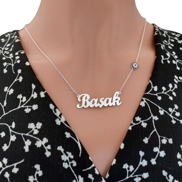 Gümüş Nazarlıklı İsimli Kolye