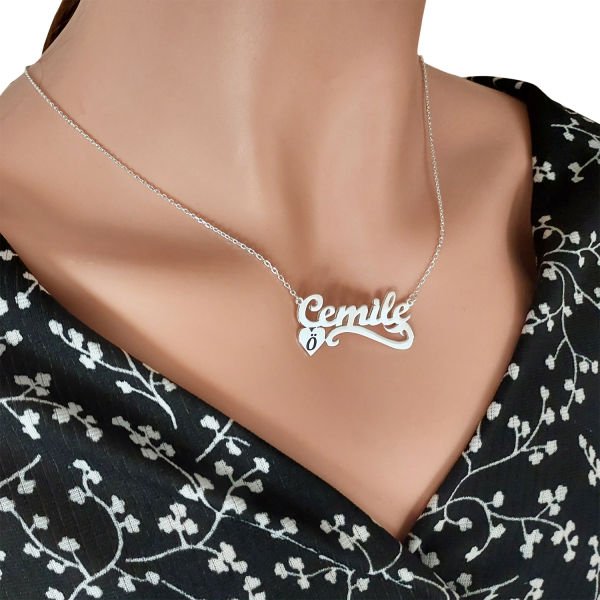 Gümüş Altı Desenli Kalpli İsimli Kolye