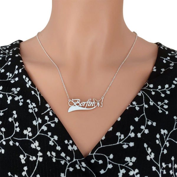 Gümüş Kelebek Figürlü İsimli Kolye