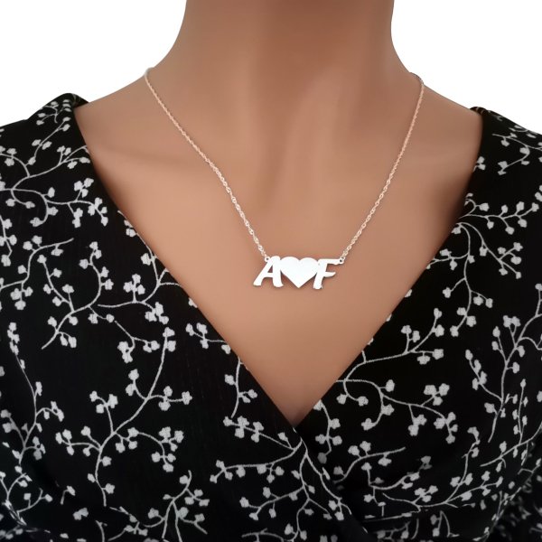 Gümüş Özel Kalpli Tasarım Harfli Kolye