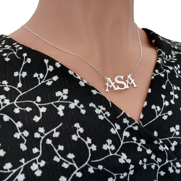 Gümüş Kişiye Özel İsimli Kolye