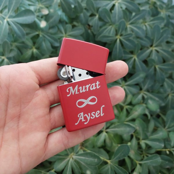 Metal Kırmızı Renkli İsimli Çakmak