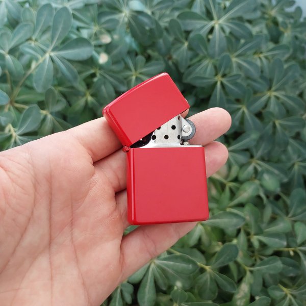 Metal Kırmızı Renkli İsimli Çakmak