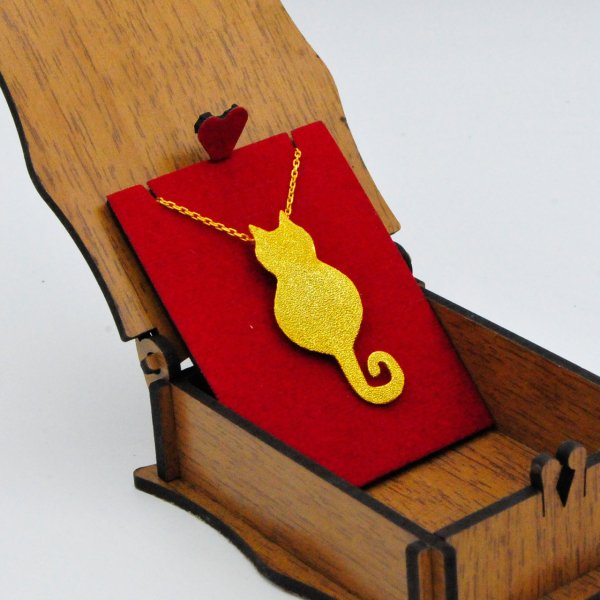 Gümüş Lazer İşlemeli Kedi Kolye