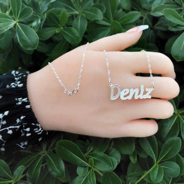 Gümüş Baş Harf Taşlı İsimli Kolye