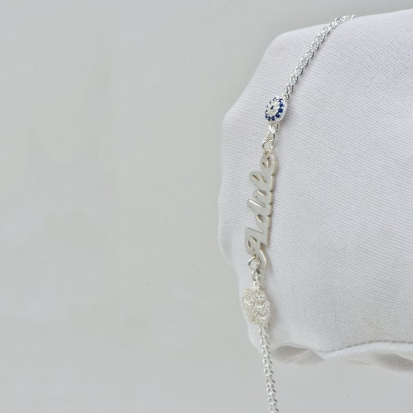 Gümüş Nazarlık Kartanesi İsimli Bileklik