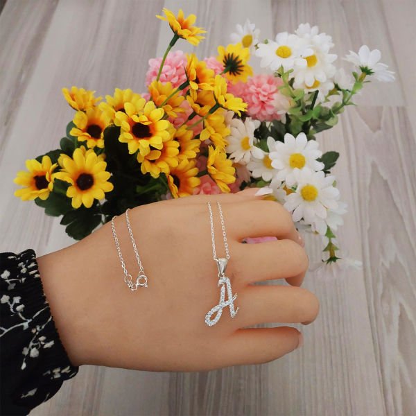 Gümüş Kişiye Özel Tasarım Taşlı Harfli Kolye