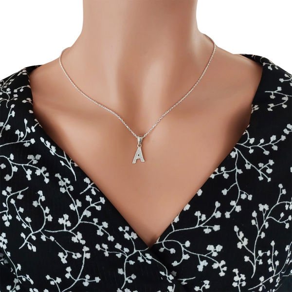 Gümüş Kişiye Özel Tasarım Taşlı Harfli Kolye