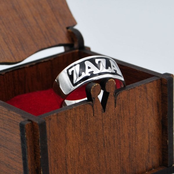 Gümüş Kişiye Özel Tasarım Mineli İsimli Yüzük