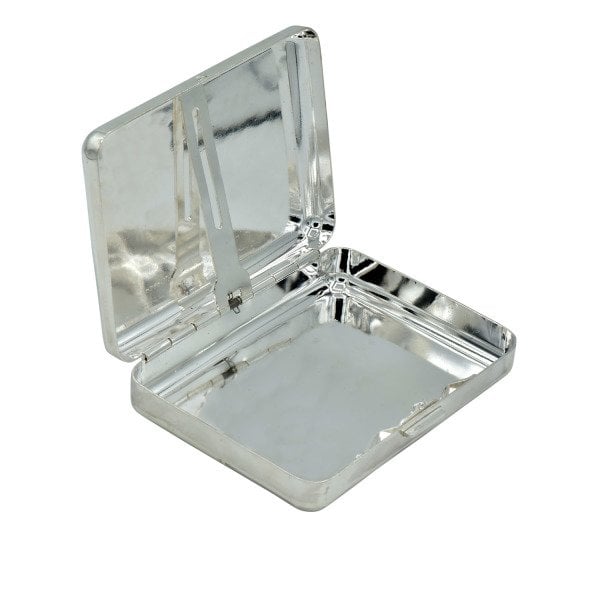 Gümüş İsimli Tütün Tabakası