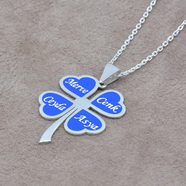 Gümüş Kalpli Yonca İsimli Kolye