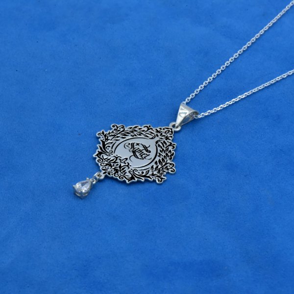 Gümüş Hat Sanatı Yazılı İsimli Kolye