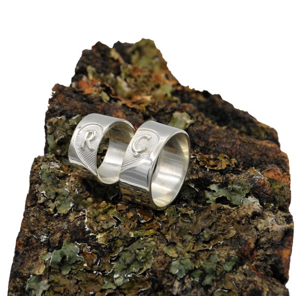 Gümüş Özel Tasarım Kalpli Harfli Çift Alyans