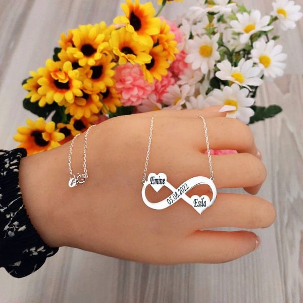 Gümüş Kalpli Sonsuzluk İsimli Kolye