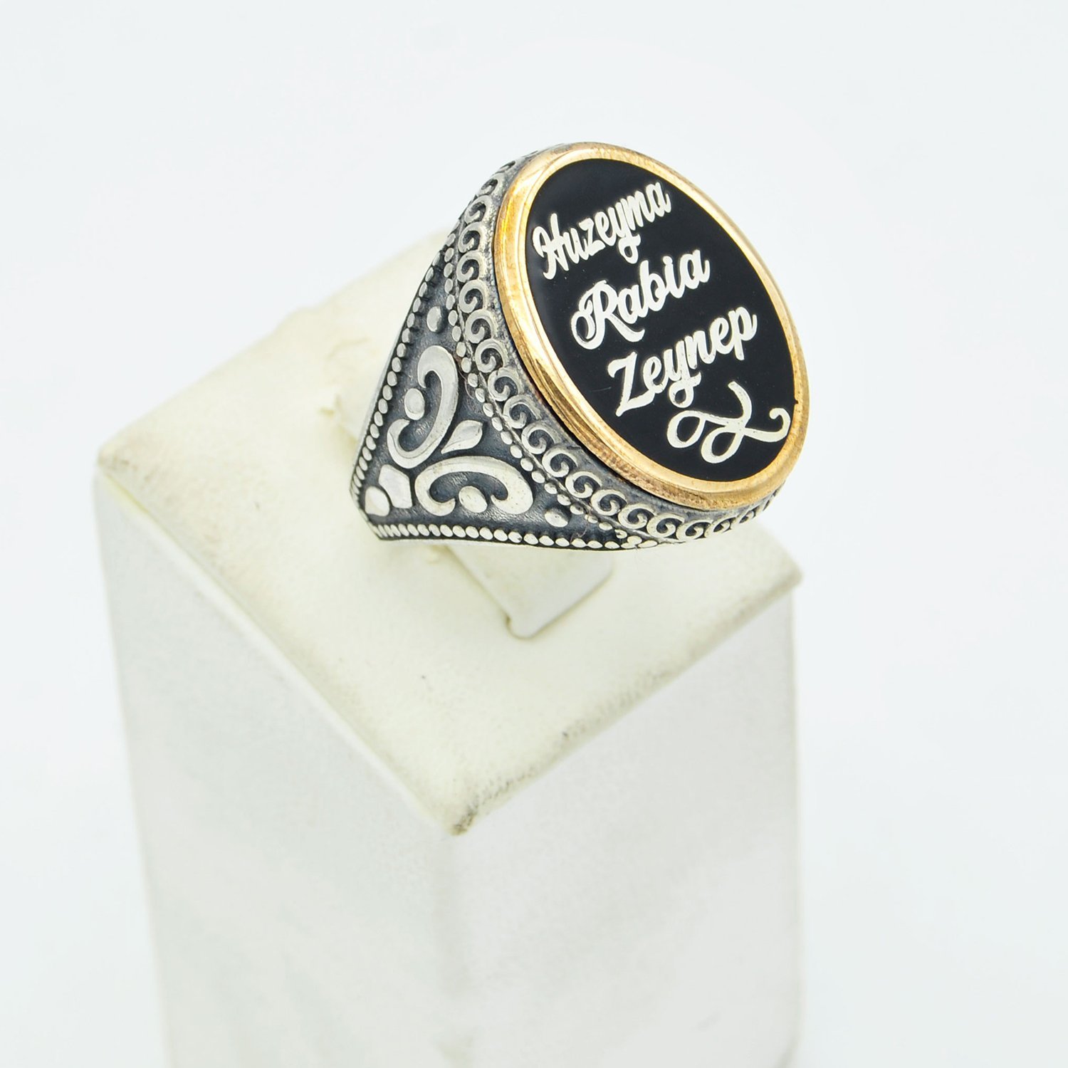 Gümüş Özel Tasarım Mineli İsimli Erkek Yüzük