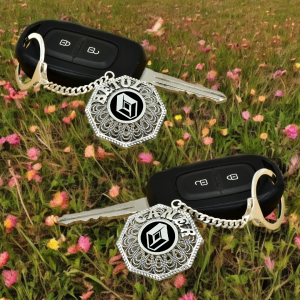 Gümüş Renault Logolu Telkari İsimli Anahtarlık