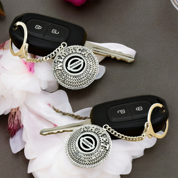 Gümüş Nissan Logolu Telkari İsimli Anahtarlık