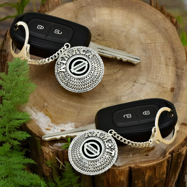 Gümüş Nissan Logolu Telkari İsimli Anahtarlık
