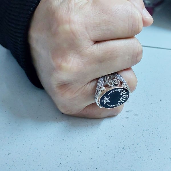 Gümüş Ayyıldız Tasarım Mineli İsimli Erkek Yüzük