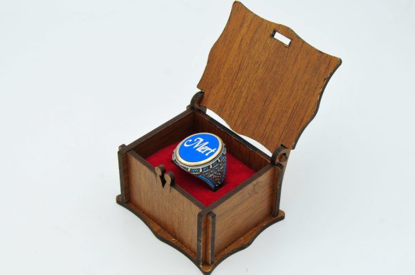 Gümüş Özel Tasarım Mineli İsimli Erkek Yüzük