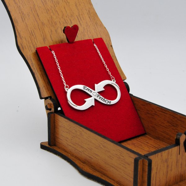 Gümüş Taşsız Sonsuzluk İsimli Kolye