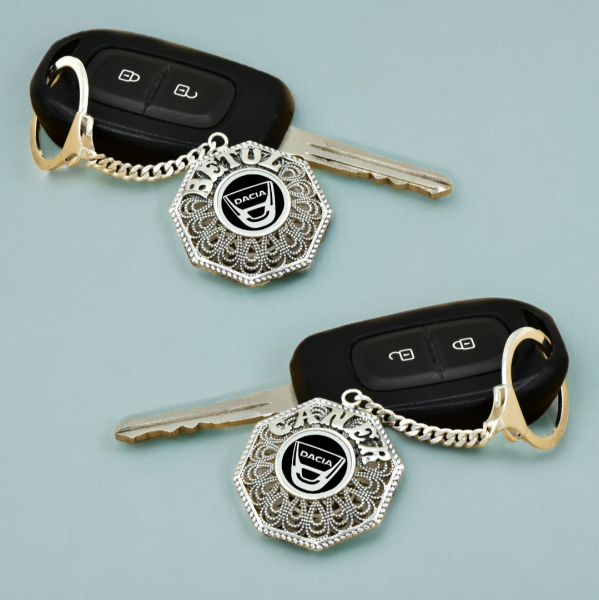 Gümüş Dacia Logolu Telkari İsimli Anahtarlık