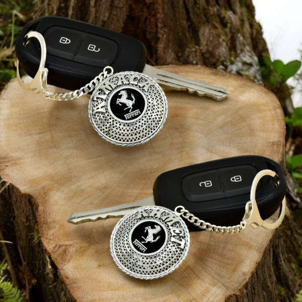 Gümüş Ferrari Armalı Telkari İsimli Anahtarlık