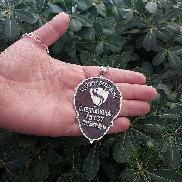 Gümüş Firma Logolu Yakın Koruma Madalyon