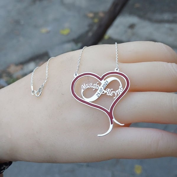 Gümüş Mineli Kalpli Sonsuzluk İsimli Kolye