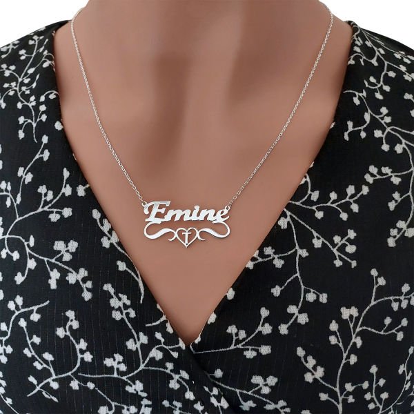 Gümüş Altı Kanatlı Kalpli İsimli Kolye